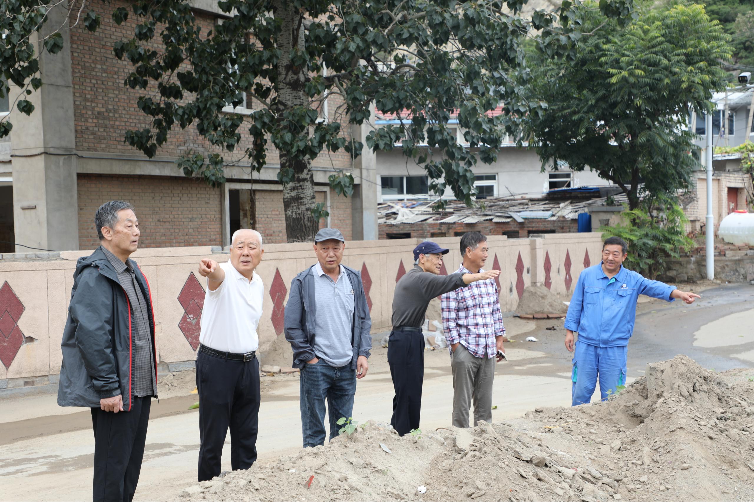 落坡嶺水庫(kù)、下葦?shù)殡娬窘ㄔO(shè)者調(diào)研洪水應(yīng)對(duì)情況及恢復(fù)重建工作