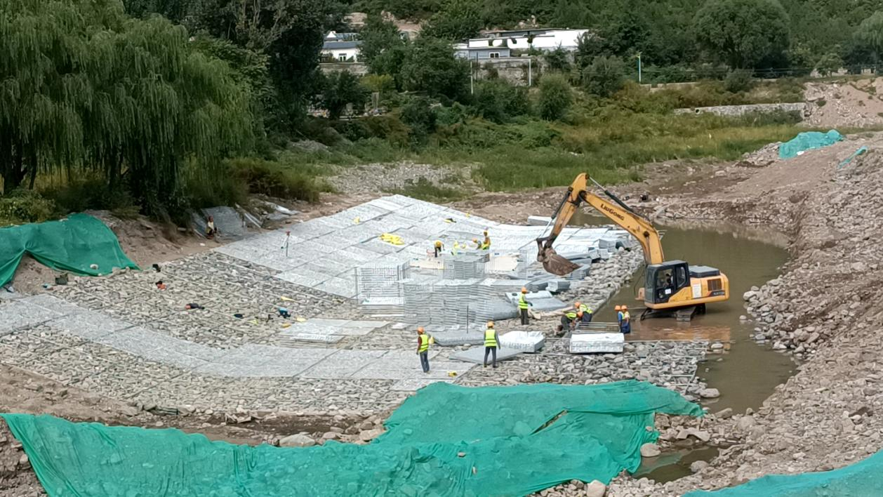 中秋“不打烊” 永定河北京段災(zāi)后恢復(fù)重建項(xiàng)目施工忙